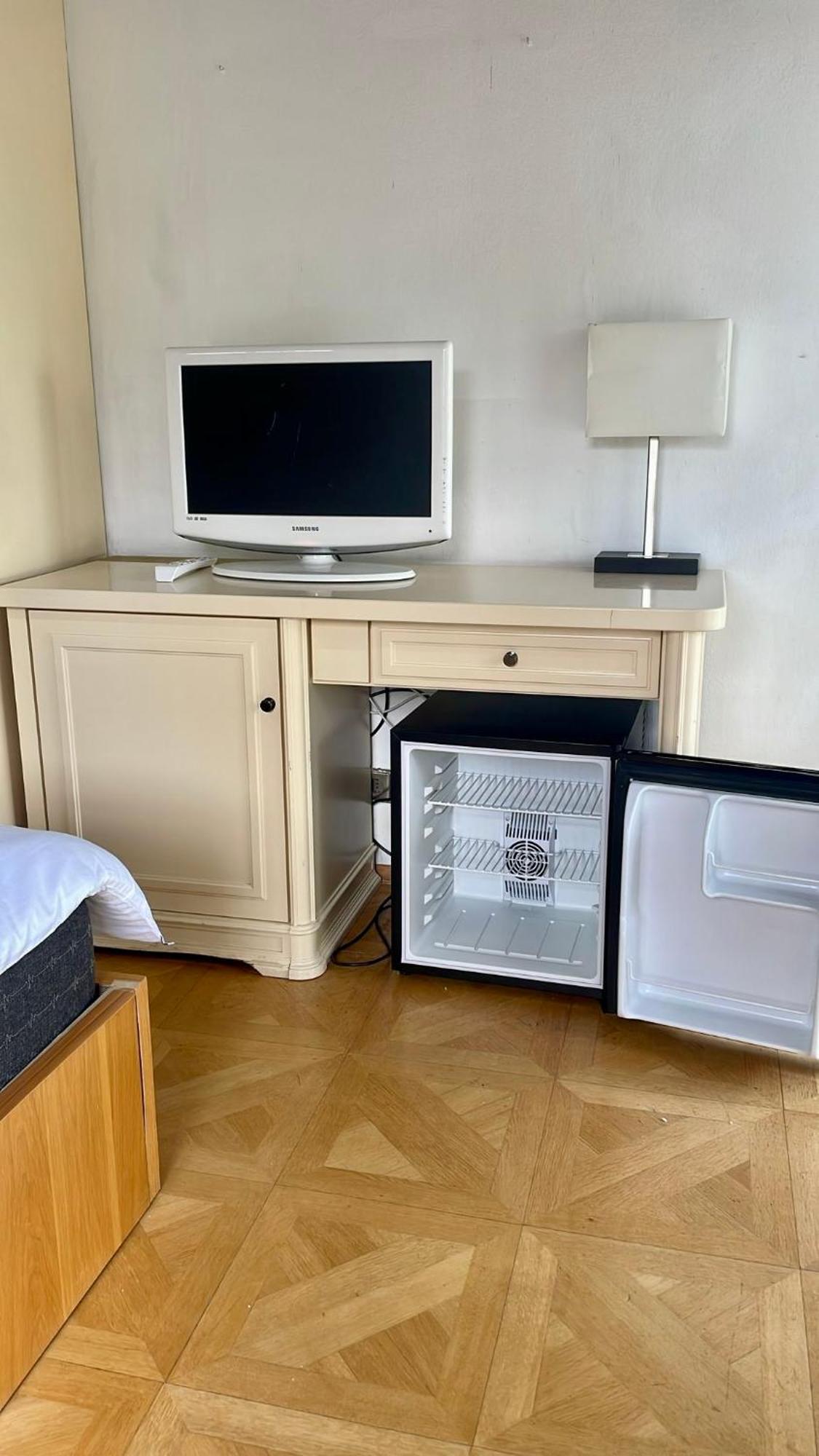 See-Hotel Seeschau - Direkt Am Bodenseeufer Reichenau Luaran gambar
